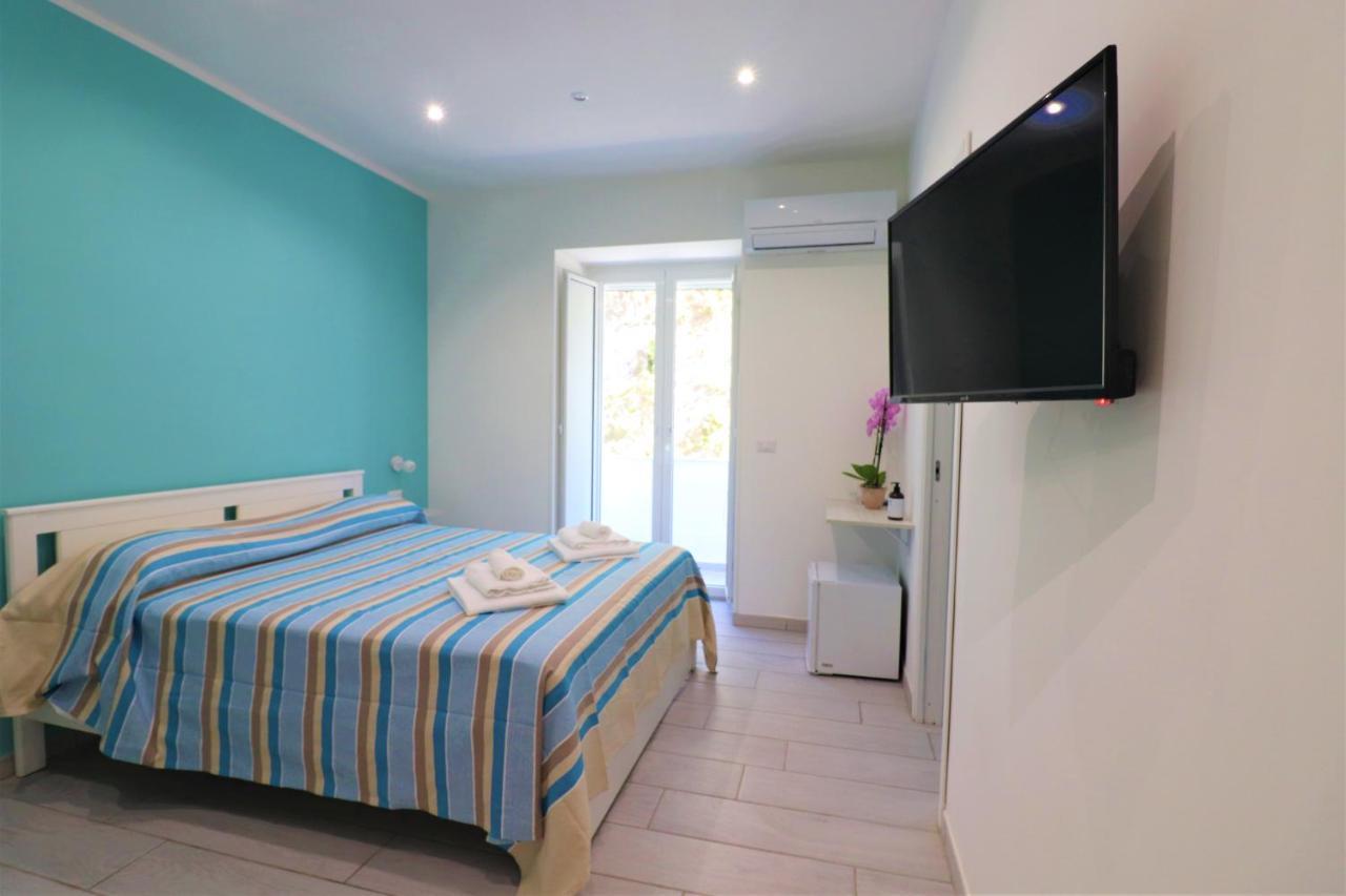 Отель Bed&Blue Сорренто Экстерьер фото