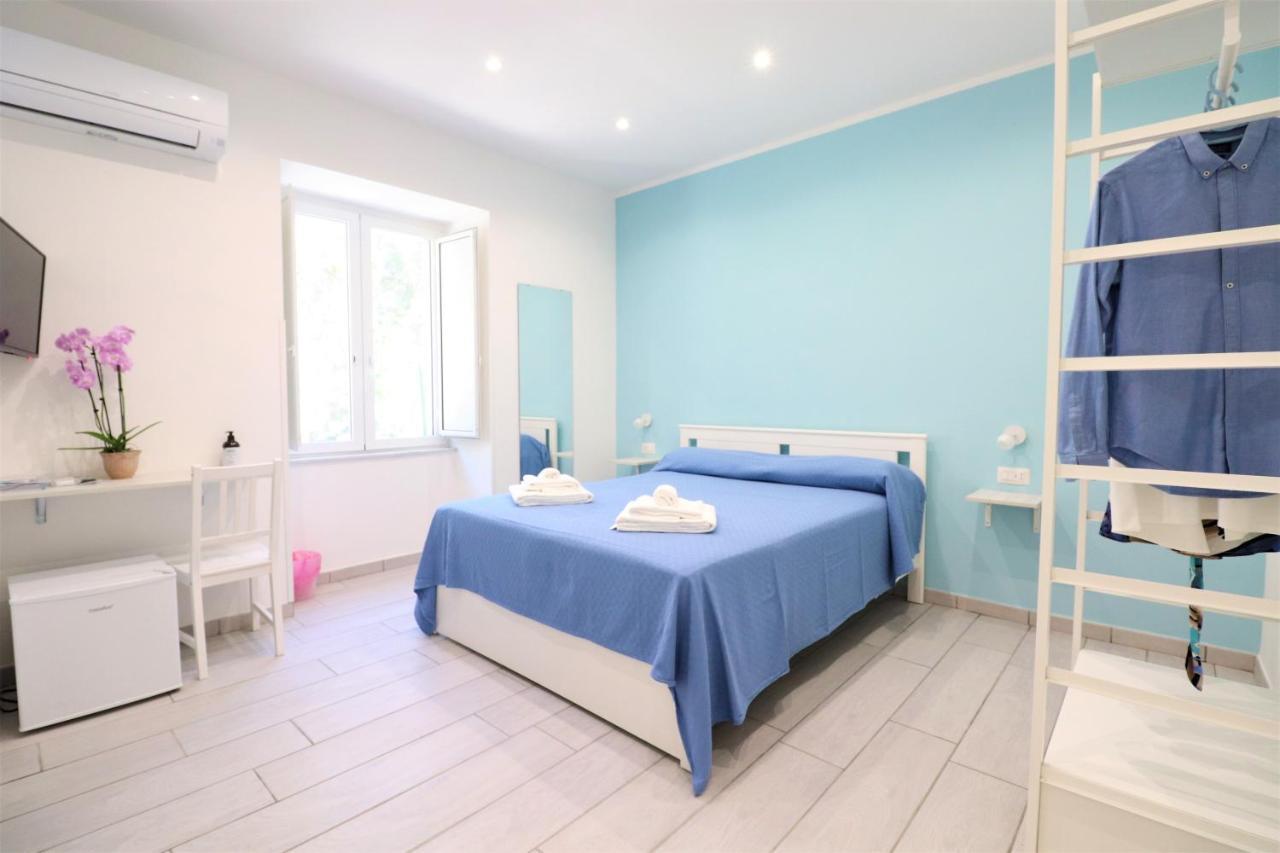Отель Bed&Blue Сорренто Экстерьер фото